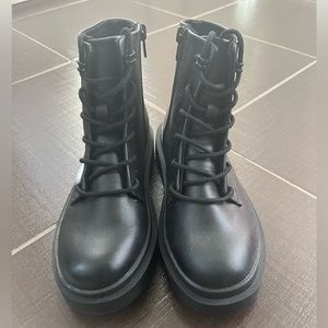 Boys Zara Boots - Size 34 - BRAND NEW!!